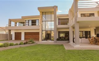 5 Bedroom House in The Ridge Estate