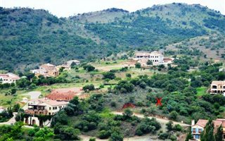 700 m² Land available in Estate D Afrique
