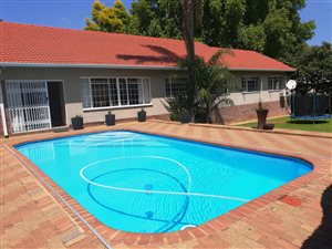 4 Bed House in Egerton