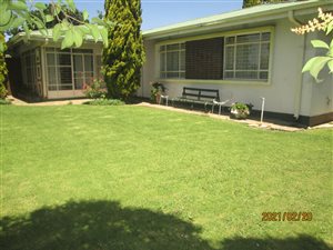 4 Bed House in Bergsig
