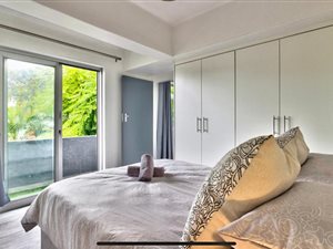 1 Bed Apartment in Claremont Upper