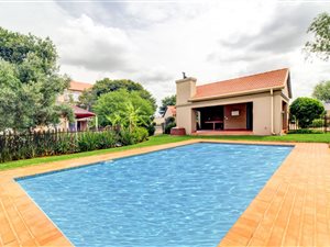 2 Bed Apartment in Pomona AH