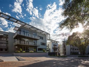 370 m² Commercial space in Bryanston