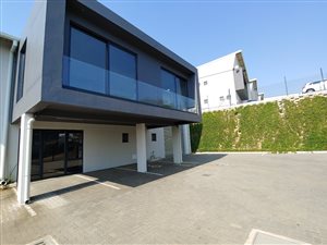 540 m² Commercial space in Red Hill