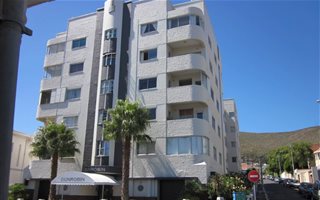 3 Bedroom Apartment in Fresnaye