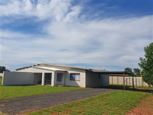 1.1 ha Farm in Bredell AH