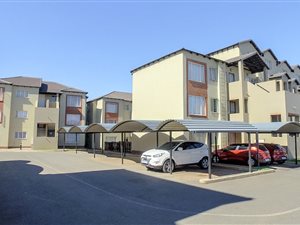 2 Bed Flat in Montana Gardens
