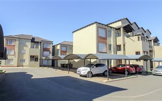 2 Bedroom Flat in Montana Gardens