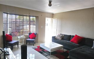 2 Bedroom Townhouse in Norkem Park