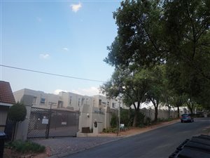 2 Bed Apartment in Bryanston