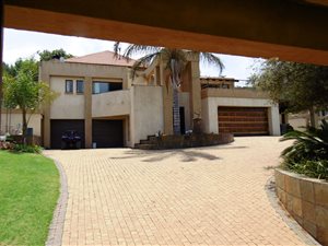 4 Bed House in Kungwini Country Estate