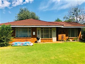 3 Bed House in Selection Park