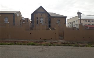 26 Bedroom House in East London Central
