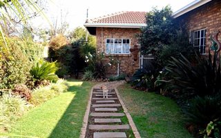 3 Bedroom Townhouse in Clubview