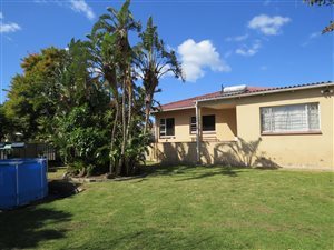 4 Bed House in Greenfields