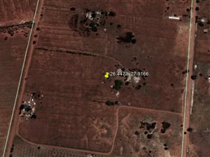 8.7 ha Land available in Doornkuil AH
