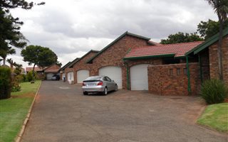 3 Bedroom Townhouse in Birchleigh North