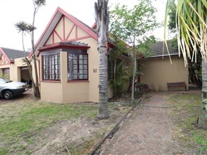 6 Bed House in Stellenberg