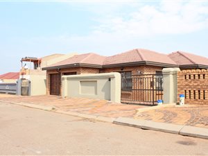 3 Bed House in Kagiso