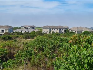 964 m² Land available in Pezula Golf Estate