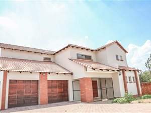 3 Bed House in Kameeldrift
