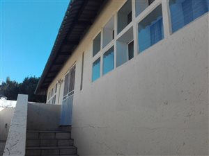 2 Bed House in Greymont