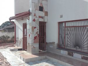3 Bed House in Pollak Park