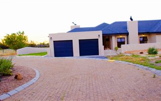 4 Bedroom House in Piketberg