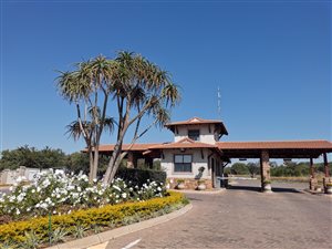 950 m² Land available in Pebble Rock