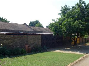 3 Bed House in Komatipoort