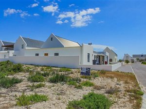 775 m² Land available in Dwarskersbos