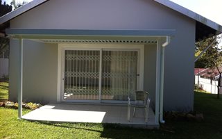 2 Bedroom Garden Cottage in Bothas Hill