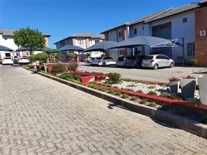 2 Bed Townhouse in Noordwyk