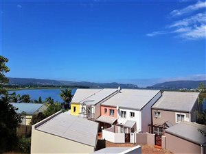 1302 m² Land available in Knysna Central