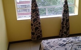 3 Bedroom Flat in Muckleneuk