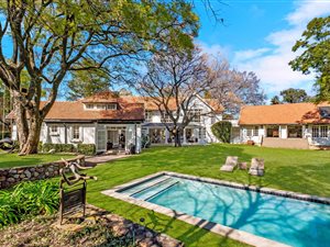 5 Bed House in Westcliff