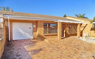 2 Bedroom Townhouse in Amandelsig