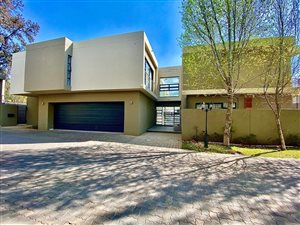 5 Bed Townhouse in Houghton Estate