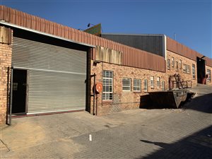 375 m² Industrial space in Monavoni