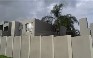 2 Bedroom Simplex in President Park