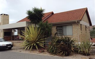 3 Bedroom Townhouse in Hartenbos