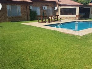 4 Bed House in Versterpark