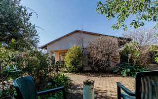3 Bedroom House in Denneoord