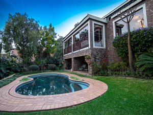 6 Bed House in Newlands