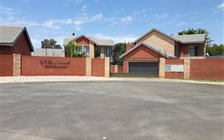 3 Bedroom Duplex in Grimbeek Park