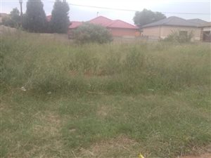 299 m² Land available in The Orchards