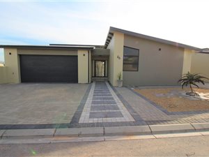 3 Bed House in Sunset Estate