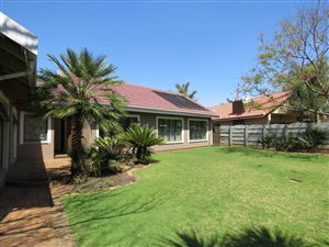 4 Bed House in Edelweiss