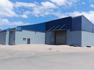 1750 m² Commercial space in Jacobs