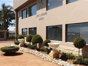 Commercial space in Halfway House